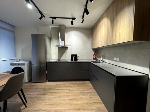 квартира за адресою Молодіжна