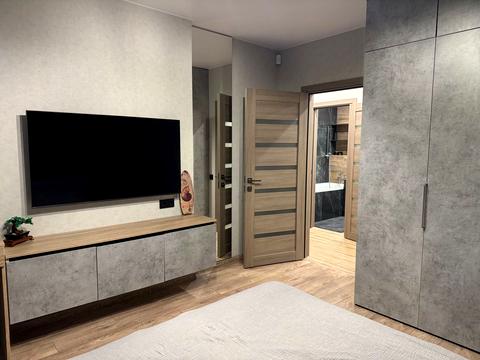 квартира за адресою Молодіжна