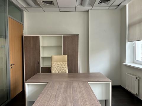 коммерческая по адресу провулок Рильський, 6