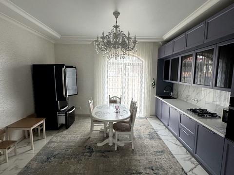 будинок за адресою смт. Таїрове, Коралова вул.