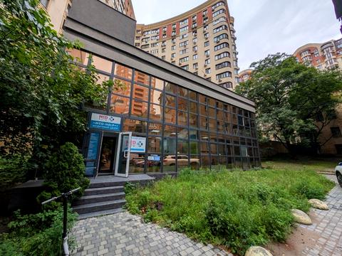 комерційна за адресою Золотоустівська вул., 34