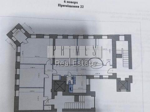 комерційна за адресою Володимирська вул., 4