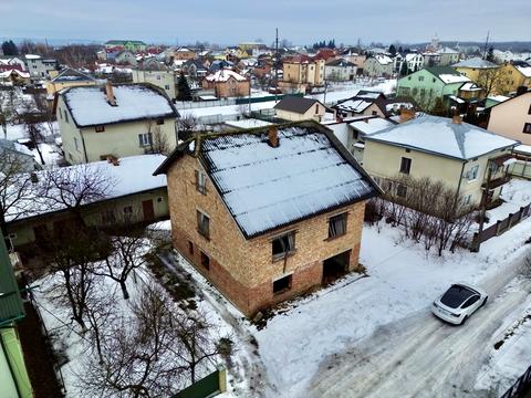 будинок за адресою Романа Шухевича вул., 30