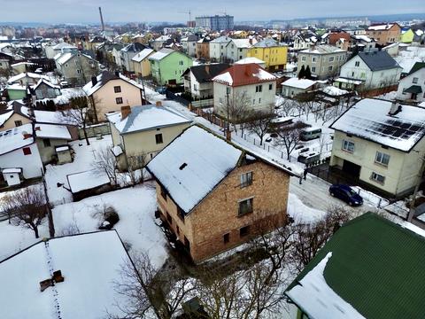 будинок за адресою Романа Шухевича вул., 30