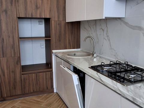 квартира по адресу Свободи ул., 12а