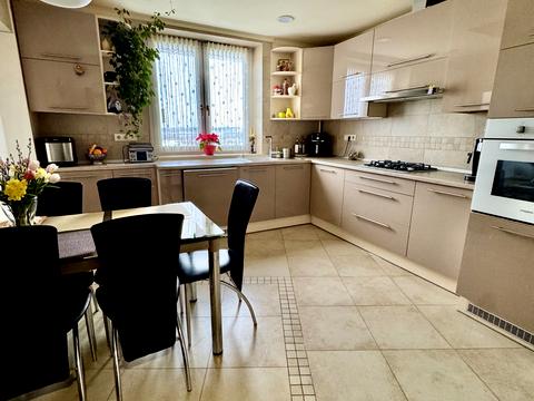 квартира за адресою Садова вул., 16-А