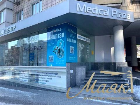 комерційна за адресою Кловський узвіз (Кловський), 12-А