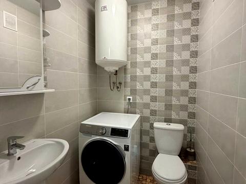 квартира за адресою смт. Авангард, Спрейса вул., 15