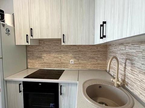 квартира за адресою смт. Авангард, Спрейса вул., 15