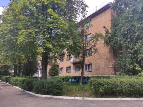 комерційна за адресою Василя Чумака вул., 10-А