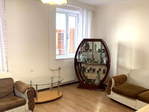 квартира за адресою Зоопаркова вул., 4