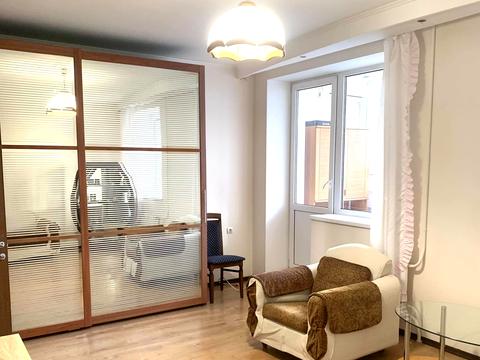 квартира за адресою Зоопаркова вул., 4