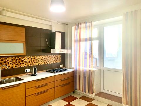 квартира за адресою Зоопаркова вул., 4