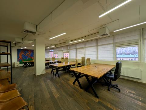 комерційна за адресою Лесі Українки бульв., 23