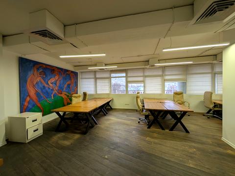 комерційна за адресою Лесі Українки бульв., 23