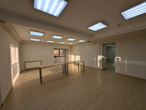 комерційна за адресою Олеся Гончара вул., 79