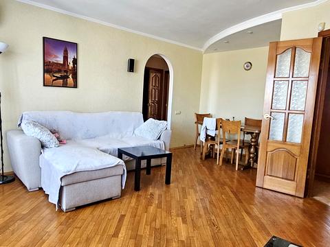 квартира за адресою Нарбутівська вул., 20