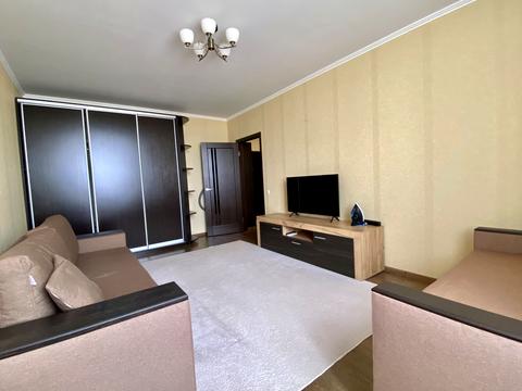 квартира за адресою Любомира Гузара просп. (Космонавта Комарова), 46-Б