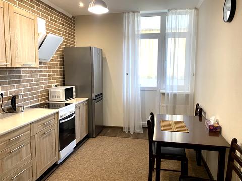 квартира за адресою Любомира Гузара просп. (Космонавта Комарова), 46-Б