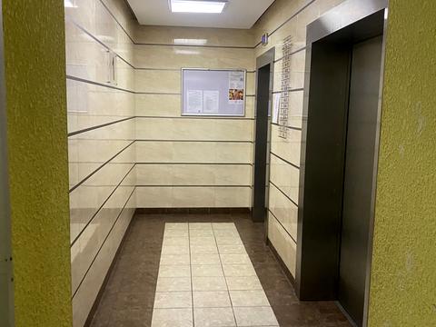 квартира за адресою Любомира Гузара просп. (Космонавта Комарова), 46-Б