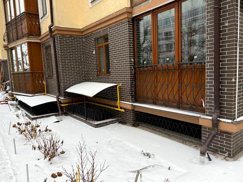 комерційна за адресою Західна вул., 6