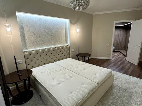 квартира за адресою Набережна Перемоги вул., 7