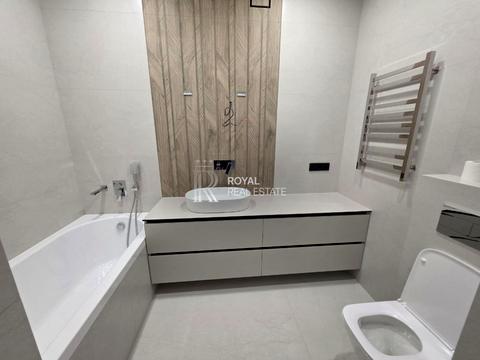 будинок за адресою с. Петропавлівська Борщагівка, Макарівська вул., 25