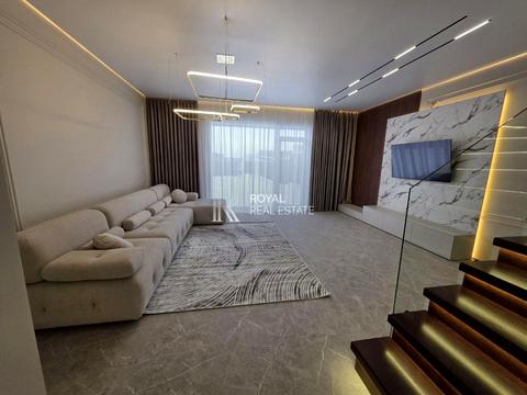 будинок за адресою с. Петропавлівська Борщагівка, Макарівська вул., 25