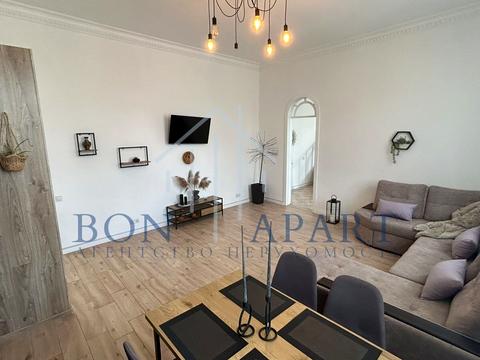 квартира за адресою Костянтинівська вул., 1