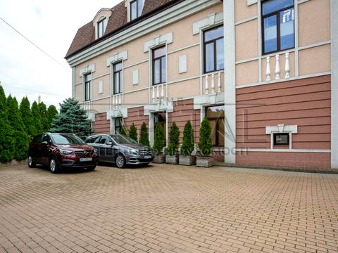 комерційна за адресою Жилянська вул., 97А