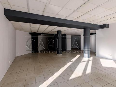 коммерческая по адресу Гетьмана Кирилла Разумовского ул. (Миколи Краснова), 17