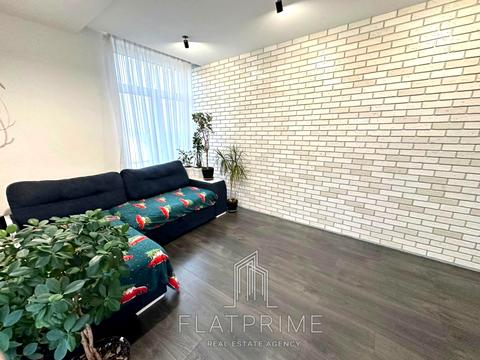 квартира за адресою Регенераторна вул., 4 к3