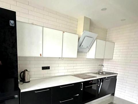 квартира за адресою Регенераторна вул., 4 к3