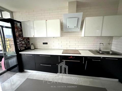 квартира за адресою Регенераторна вул., 4 к3