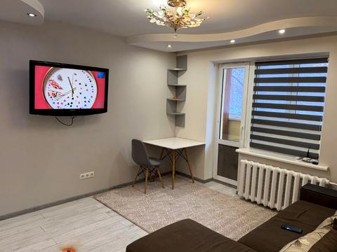 квартира за адресою Олександра Махова вул. (Жолудєва), 8