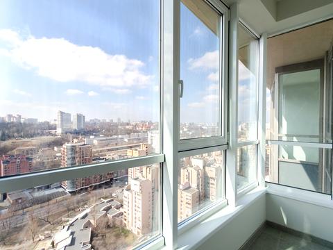 комерційна за адресою Антоновича вул. (Горького), 109