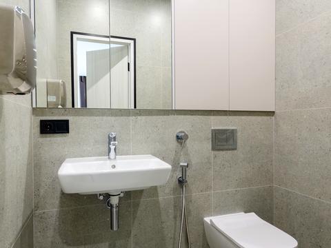 комерційна за адресою Антоновича вул. (Горького), 109