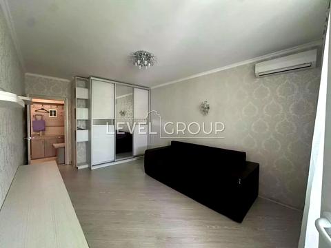 квартира за адресою Сім'ї Стешенків вул. (Тимофія Строкача), 9