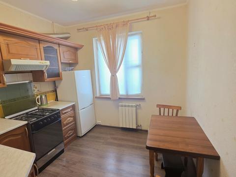 квартира за адресою Тростянецька вул., 3