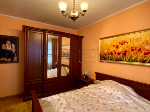 квартира за адресою Рональда Рейгана вул., 8-А