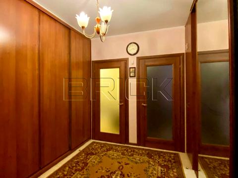 квартира за адресою Рональда Рейгана вул., 8-А