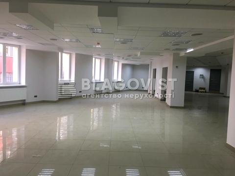 комерційна за адресою Глибочицька вул., 17М