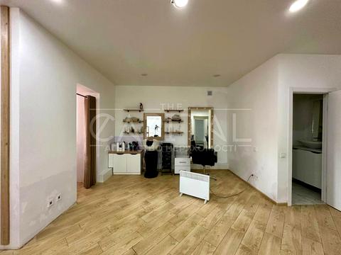 комерційна за адресою Мечникова вул., 106