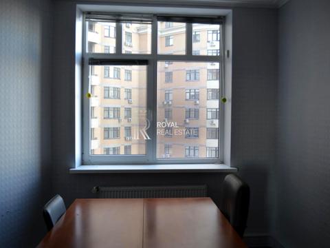 комерційна за адресою Старонаводницька вул., 6-Б