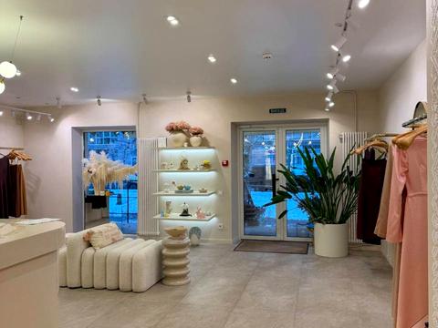 комерційна за адресою Василя Тютюнника вул. (Анрі Барбюса), 56