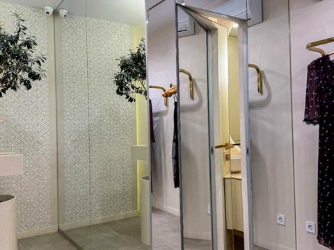 комерційна за адресою Василя Тютюнника вул. (Анрі Барбюса), 56