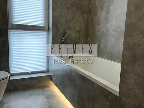 будинок за адресою Соборна вул. ()