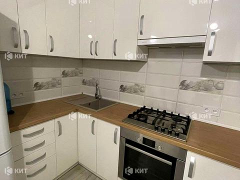 квартира за адресою Космонавтів вул., 7а