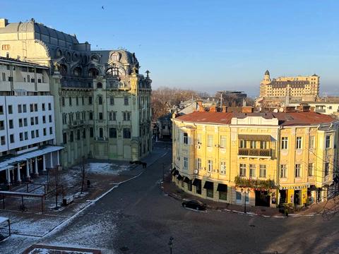 комерційна за адресою Грецька вул., 3