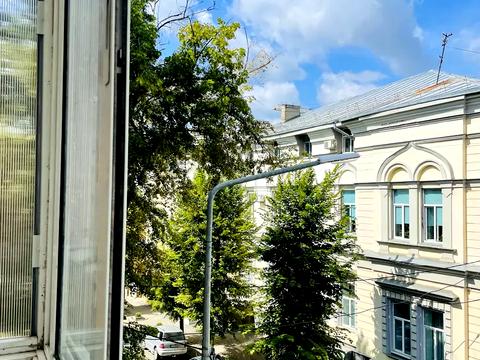 квартира за адресою Куликівський узвіз (Революції), 9